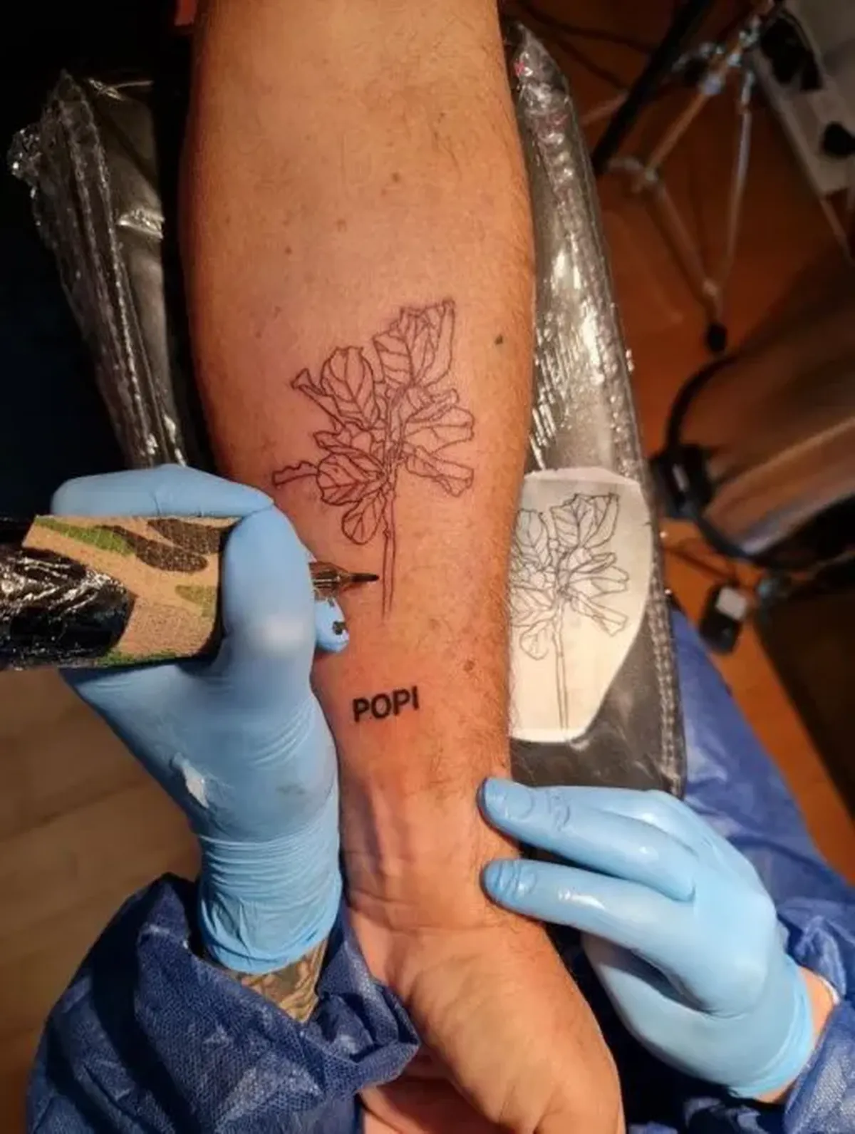 El tatuaje de Ricky Sarkany para homenajear a su hija.