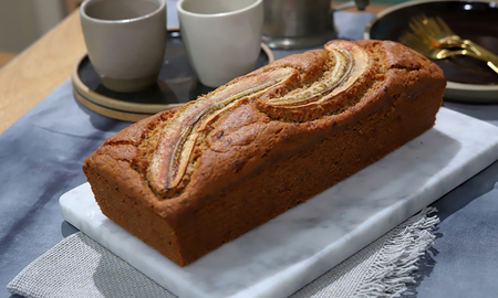 La receta de budín de banana en 25 minutos. La receta de budín de banana en 25 minutos.
