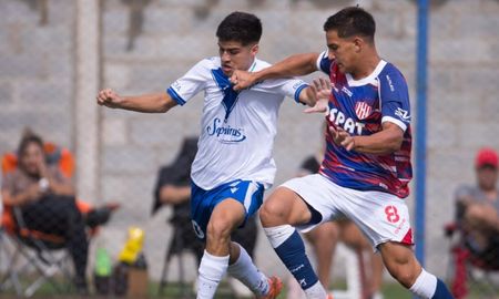 Unión cayó 4 a 0 ante Vélez por el torneo de reserva. Unión cayó 4 a 0 ante Vélez por el torneo de reserva.
