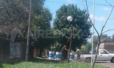 Desde Rosario pedirán informes a la Fiscalía de Reconquista para profundizar la pesquisa sobre aparentes actividades ilícitas del subinspector de la Agencia de Investigación Criminal (AIC), ahora detenido en prisión preventiva. Desde Rosario pedirán informes a la Fiscalía de Reconquista para profundizar la pesquisa sobre aparentes actividades ilícitas del subinspector de la Agencia de Investigación Criminal (AIC), ahora detenido en prisión preventiva.