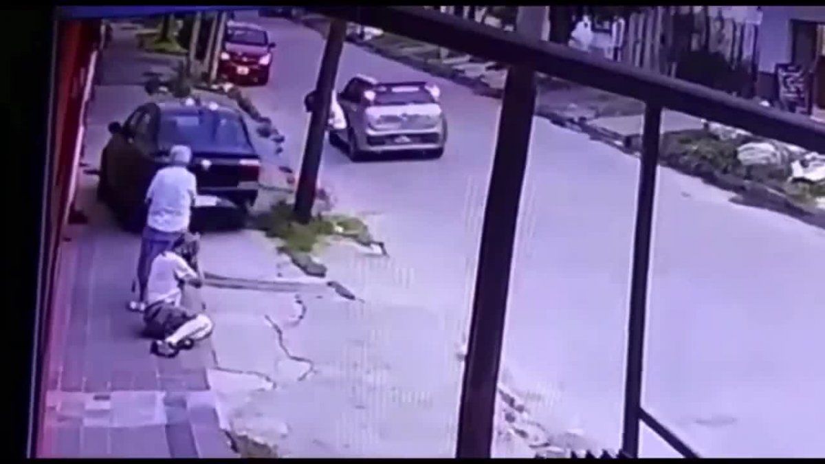 Brutal ataque a un abuelo para robarle el auto en Solano: le quebraron la mandíbula