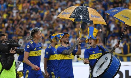 Club Atlético Boca Juniors venció 3-0 a Tigre y se consagró campeón de la Copa de la Liga. Club Atlético Boca Juniors venció 3-0 a Tigre y se consagró campeón de la Copa de la Liga.