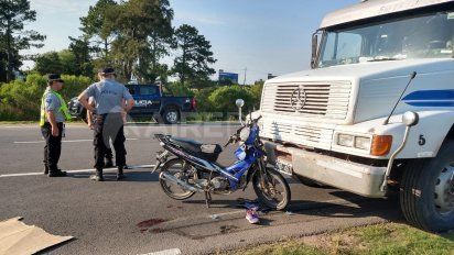 Una mujer perseguida en moto, la historia detrás del accidente fatal en la autopista