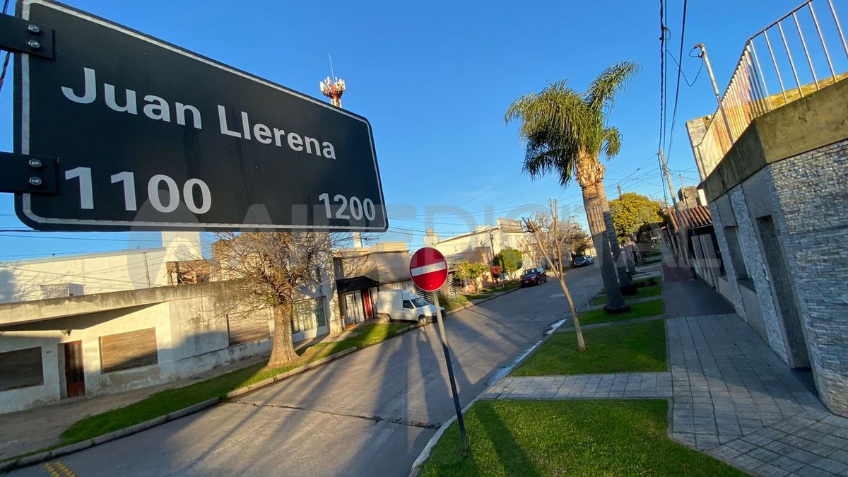 Llerena 1100. La madre de la mujer asaltada dijo que la zona está complicada en materia de inseguridad.