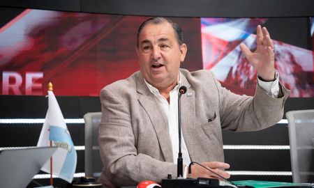 Juan Pablo Poletti, durante la entrevista en el programa Ahora Vengo de Luis Mino por AIRE. Juan Pablo Poletti, durante la entrevista en el programa Ahora Vengo de Luis Mino por AIRE.