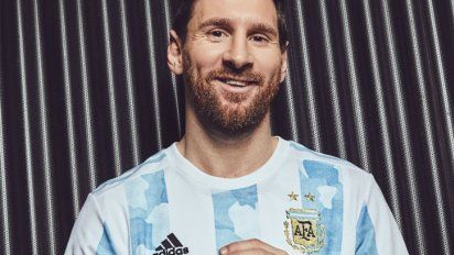 Selección Argentina: con Lionel Messi, así es la nueva camiseta de la Albiceleste