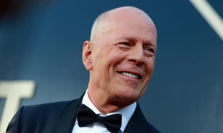 La hija de Bruce Willis comparte una imagen conmovedora junto a su papá. La hija de Bruce Willis comparte una imagen conmovedora junto a su papá.