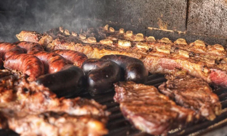 La Población, un pueblo de Córdoba con ricos platos de asado y lindos paisajes La Población, un pueblo de Córdoba con ricos platos de asado y lindos paisajes