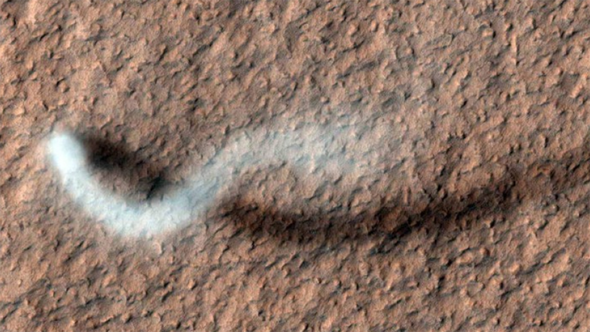 Así se ve un "diablo de polvo" en Marte.