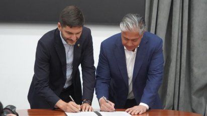 Pullaro firmó en Neuquén un acuerdo para impulsar a proveedores vinculados al petróleo y gas en Vaca Muerta