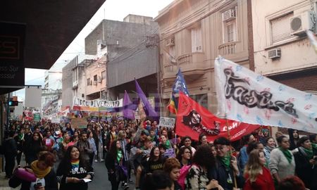 se realizo la marcha del orgullo, con fuertes reivindicaciones se realizo la marcha del orgullo, con fuertes reivindicaciones