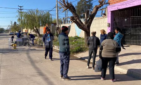 Sin agua desde hace tres meses en el barrio Santa Rosa de Lima Sin agua desde hace tres meses en el barrio Santa Rosa de Lima