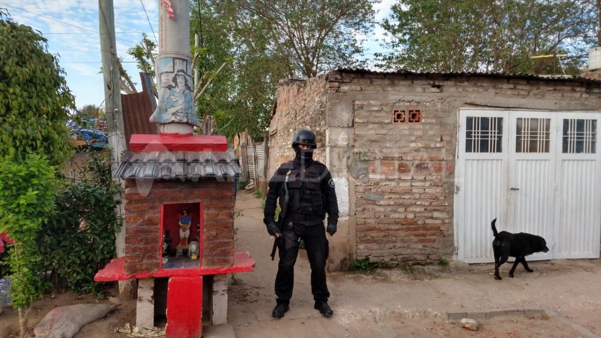 La causa que investiga la fiscal María Laura Urquiza por abuso de armas