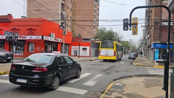 Hay un detenido: denuncian acoso a una adolescente en pleno centro de Santa Fe 