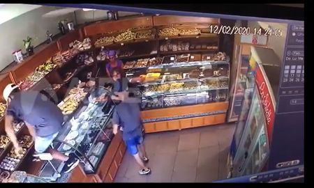 no dormian la siesta y salian a robar panaderias: detuvieron a un joven no dormian la siesta y salian a robar panaderias: detuvieron a un joven