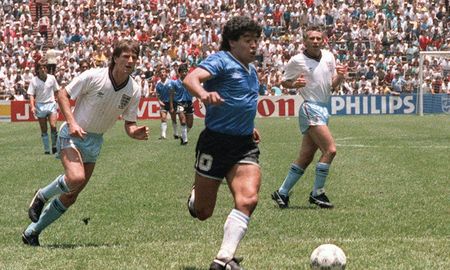 Maradona murió este miércoles. El mundo entero despide y llora al astro del fútbol. Maradona murió este miércoles. El mundo entero despide y llora al astro del fútbol.