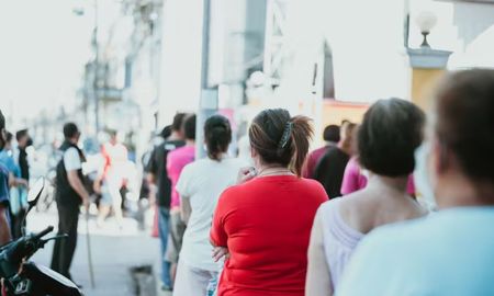 Más de 1,7 millones de personas buscan trabajo y no loconsiguen. Más de 1,7 millones de personas buscan trabajo y no loconsiguen.