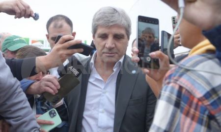 Luis Caputo arribó este mediodía a Expoagro. Luis Caputo arribó este mediodía a Expoagro.