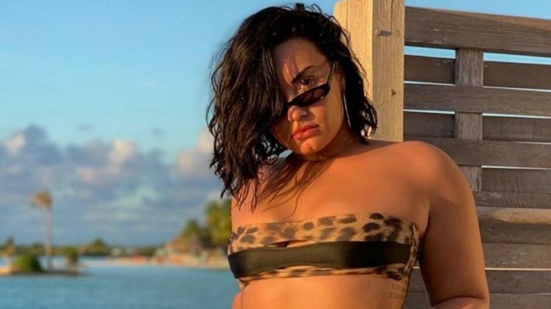 Demi deja atrás los malos momentos en Bora Bora