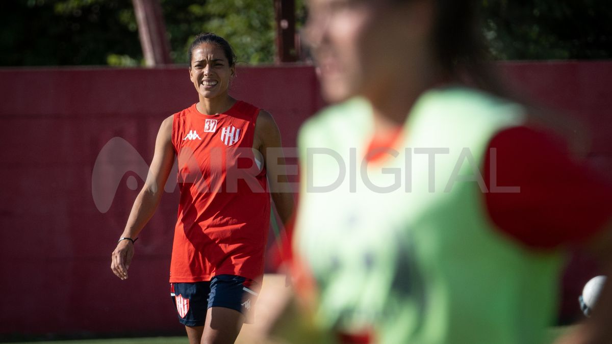 Fútbol femenino. Melina Reus convirtió el primer gol de Unión en una competencia de AFA.