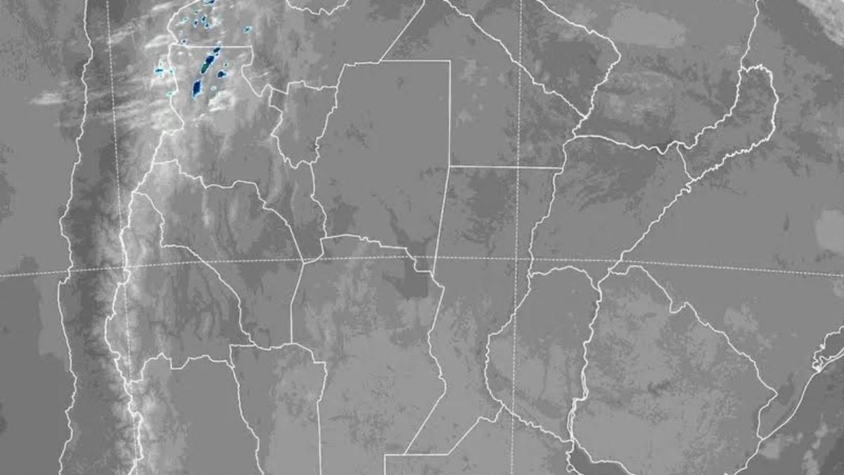 El cielo despejado y la calma del viento favorecerán nuevas heladas durante las primeras horas de este martes en Santa Fe y la región. El cielo despejado y la calma del viento favorecerán nuevas heladas durante las primeras horas de este martes en Santa Fe y la región.