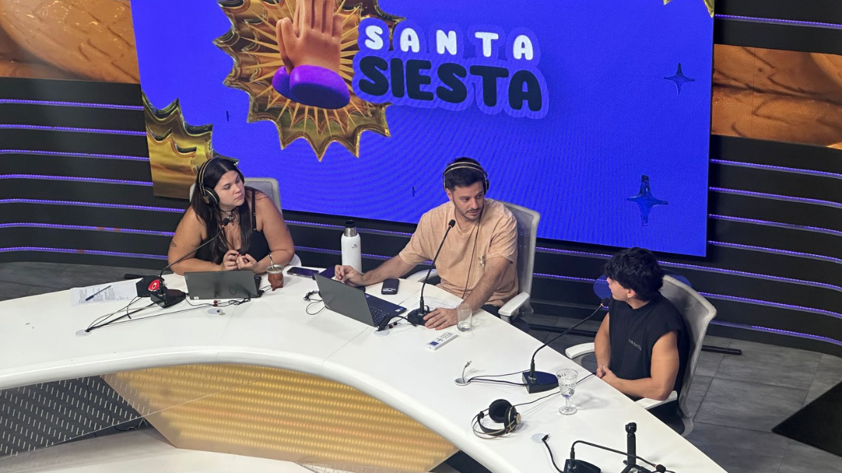 Nahuel Provano pasó por AIRE y contó su historia como actor. Nahuel Provano pasó por AIRE y contó su historia como actor.