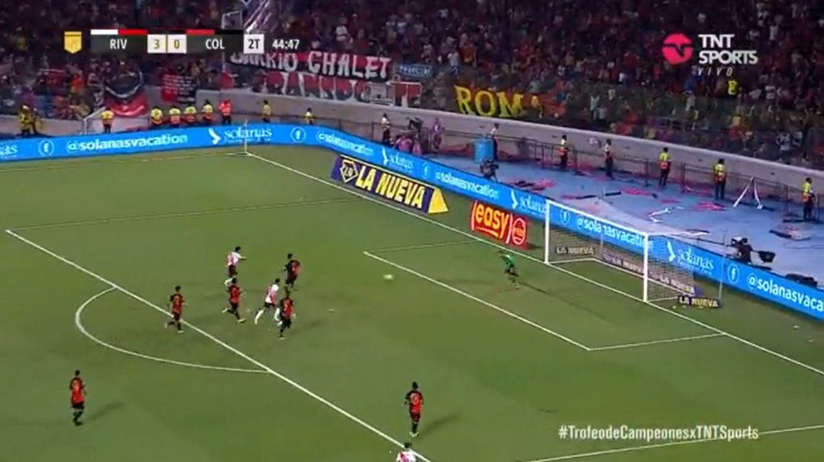 River anotó el cuarto gol y está a un paso de coronarse campeón.