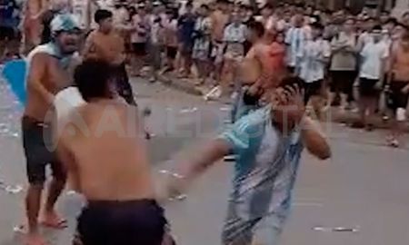 Captura de uno de los videos registrados en medio de la batalla campal en San Justo Captura de uno de los videos registrados en medio de la batalla campal en San Justo