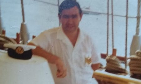Miguel Roberto Paz tenía 36 años cuando fue convocado para ir a Malvinas en el crucero Gral. Belgrano. Murió cuando el ARA fue bombardeado y hundido, el 2 de mayo de 1982. Miguel Roberto Paz tenía 36 años cuando fue convocado para ir a Malvinas en el crucero Gral. Belgrano. Murió cuando el ARA fue bombardeado y hundido, el 2 de mayo de 1982.