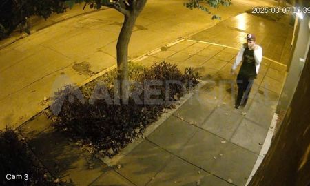 El atacante, que ahora fue detenido, había quedado filmado por las cámaras de seguridad del lugar. El atacante, que ahora fue detenido, había quedado filmado por las cámaras de seguridad del lugar.