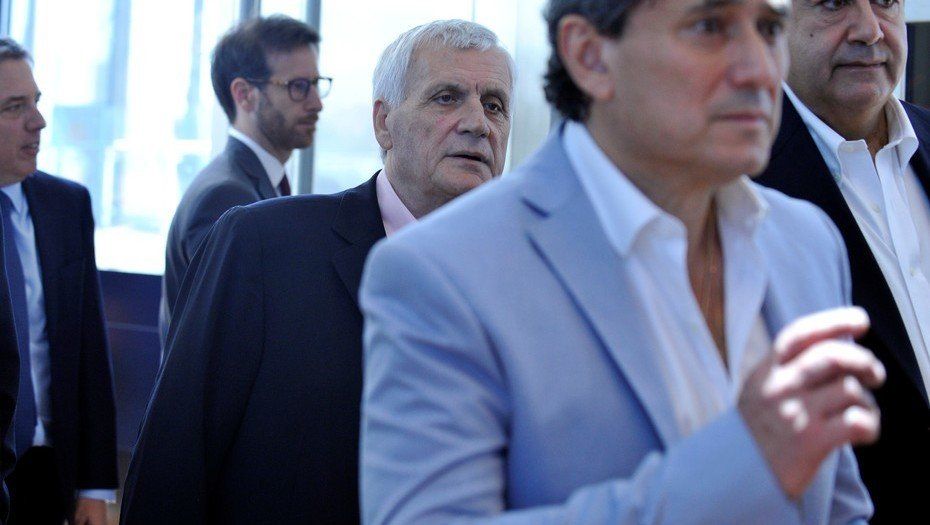 El Gobierno quiere dar de baja a 500 de los 3.000 sindicatos