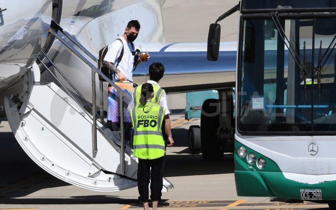 Lionel Messi llegó a Rosario este jueves para pasar las Fiestas con su familia.
