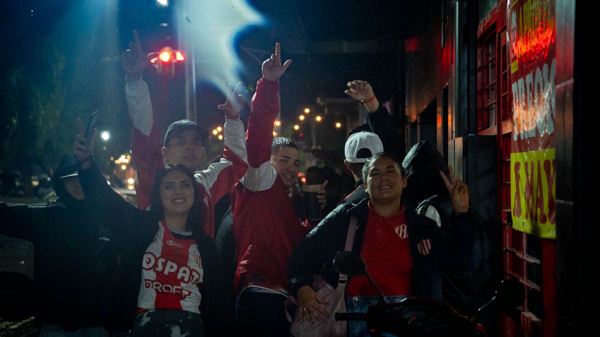 Los hinchas tatengues festejaron 119 años de vida. Los hinchas tatengues festejaron 119 años de vida.