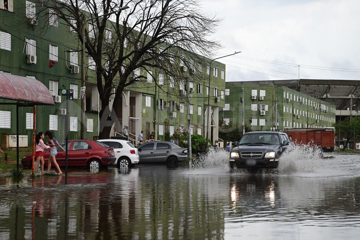 Alerta por tormentas en Santa Fe: advierten por lluvias intensas y posible caída de granizo en el centro provincial