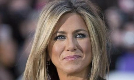A sus 53 años, Jennifer Aniston posó en la playa en bikini y sin Photoshop A sus 53 años, Jennifer Aniston posó en la playa en bikini y sin Photoshop
