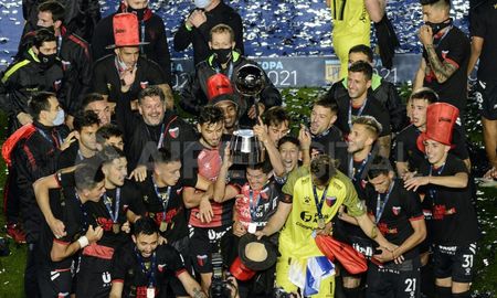 A cuatro años de la noche en que Colón vivió sus horas más felices y bordó, para siempre, la estrella en su escudo. A cuatro años de la noche en que Colón vivió sus horas más felices y bordó, para siempre, la estrella en su escudo.