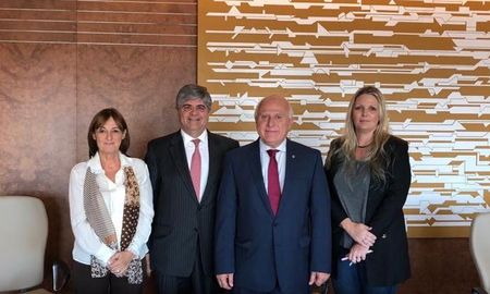 lifschitz se reunio con autoridades de ypf por la situacion de oil combustibles lifschitz se reunio con autoridades de ypf por la situacion de oil combustibles