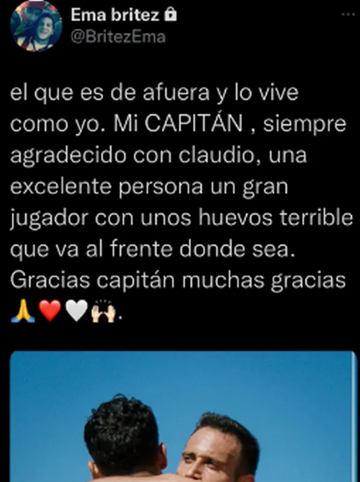 Brítez le dedicó un sentido mensaje al capitán de Unión, Claudio Corvalán. Brítez le dedicó un sentido mensaje al capitán de Unión, Claudio Corvalán.