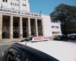 Evalúan además la posibilidad de ampliar el número de licencias para sumar más taxis y remises a la ciudad de Santa Fe. Evalúan además la posibilidad de ampliar el número de licencias para sumar más taxis y remises a la ciudad de Santa Fe.
