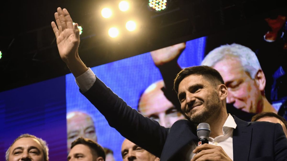 Maximiliano Pullaro es el nuevo gobernador electo de la provincia de Santa Fe. Maximiliano Pullaro es el nuevo gobernador electo de la provincia de Santa Fe.