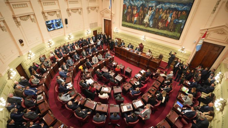 Reforma del 25: Unidos busca avanzar con la modernización y el fin de los privilegios