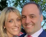 Bettina Julieta Angeletti, cónyuge del jefe de Gabinete, solicitó su ingreso al esquema de sinceramiento impositivo previsto en la Ley 27.799. Bettina Julieta Angeletti, cónyuge del jefe de Gabinete, solicitó su ingreso al esquema de sinceramiento impositivo previsto en la Ley 27.799.