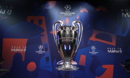 Los equipos de fútbol europeos están disputando los octavos de final de la Championes League. Los equipos de fútbol europeos están disputando los octavos de final de la Championes League.