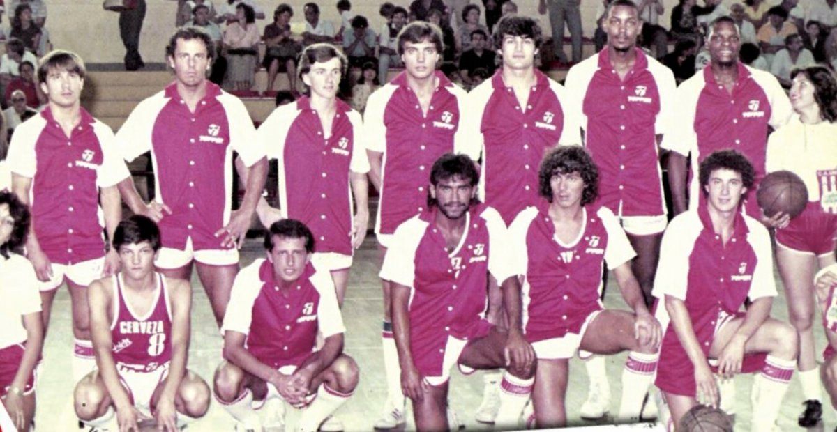 Unión disputó por tres temporadas en la máxima categoría del básquetbol nacional. Año 1984Foto: Club Unión.