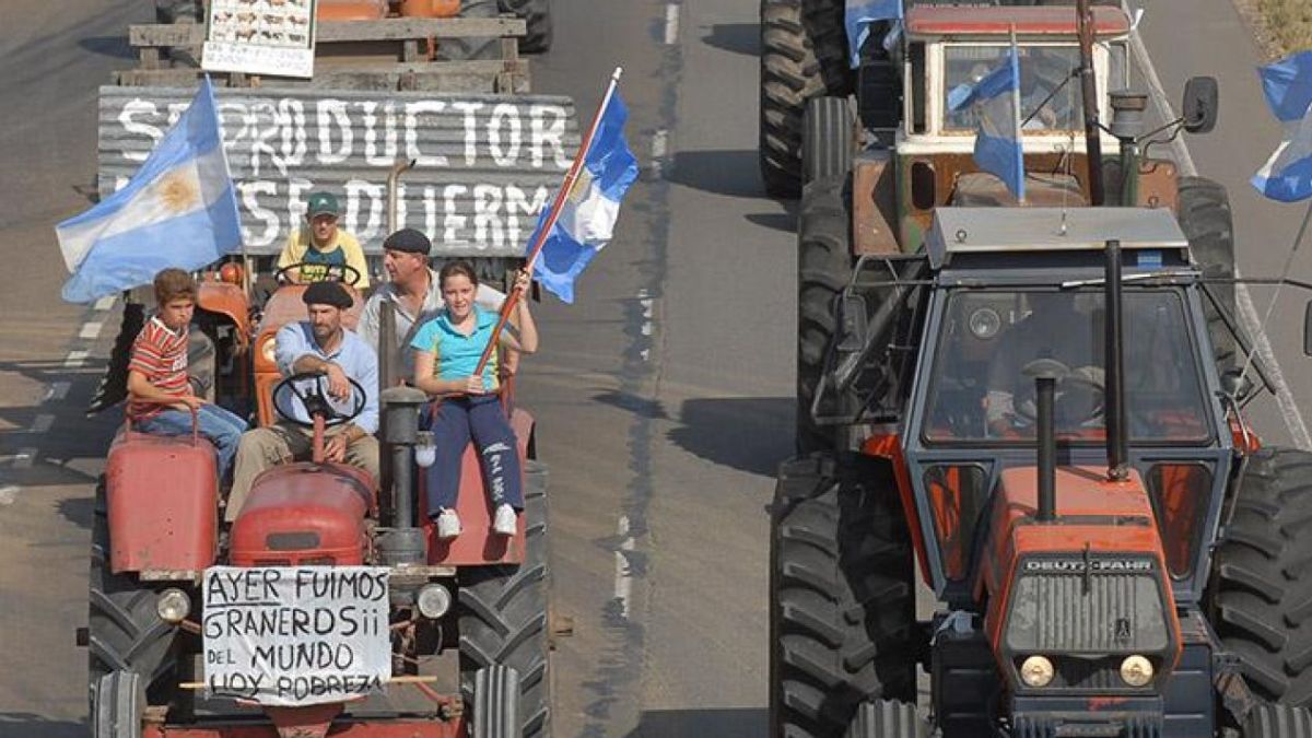 Cortes de ruta, marchas y contramarchas, marcaron una época violenta de la nación. Cortes de ruta, marchas y contramarchas, marcaron una época violenta de la nación.
