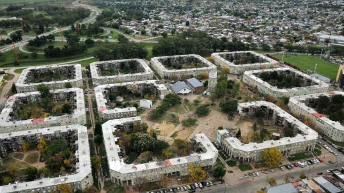 Jorge es verdulero en barrio Centenario y el martes recibió una feroz golpiza por parte de seis personas por adeudar 100 pesos de la cuota de un préstamo. Le quebraron la nariz