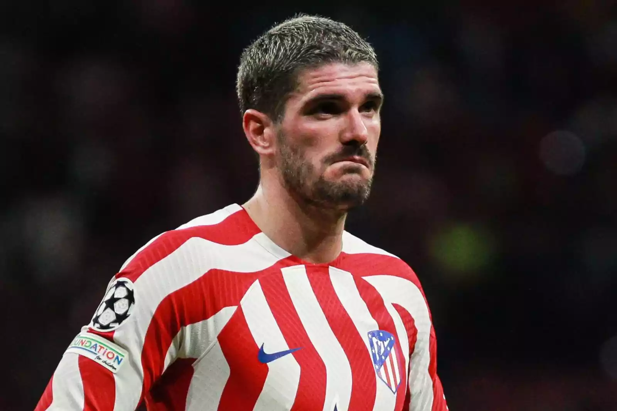 Rodrigo De Paul estaría atravesando un difícil momento de su vida. Rodrigo De Paul estaría atravesando un difícil momento de su vida. 