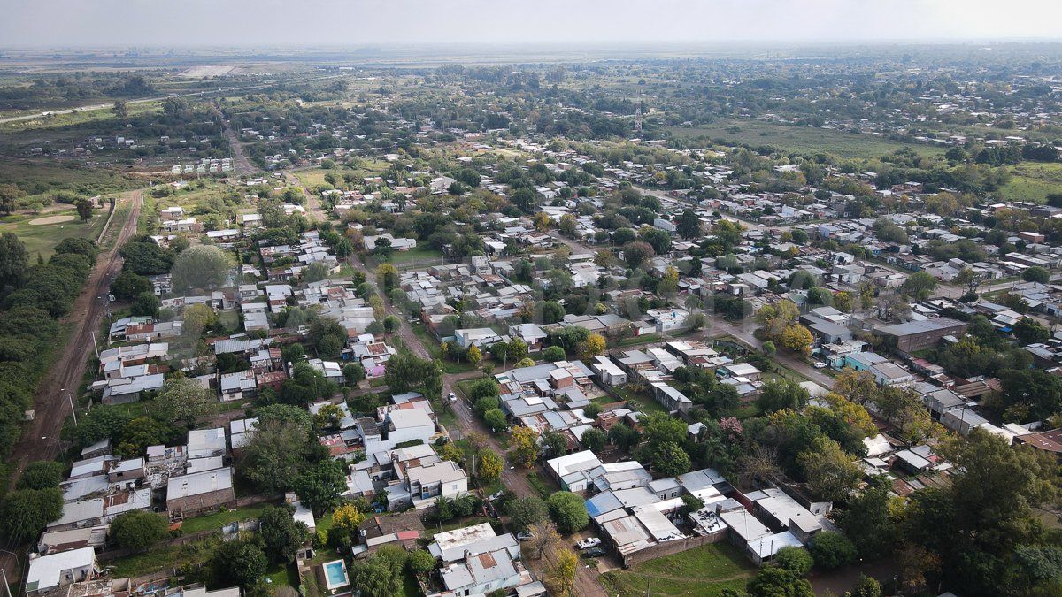 En barrio Mariano Cabal el área delimitada por calle Estado de Israel y Camino Viejo a Esperanza