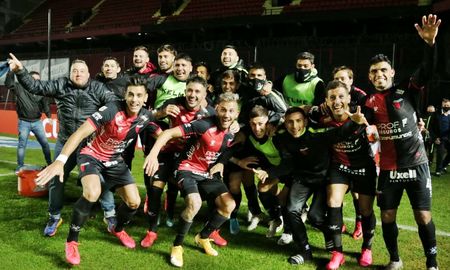 Si la Copa de la Liga se reanuda después de la Copa América, Colón perderá a varios jugadores para el duelo ante Independiente. Si la Copa de la Liga se reanuda después de la Copa América, Colón perderá a varios jugadores para el duelo ante Independiente.