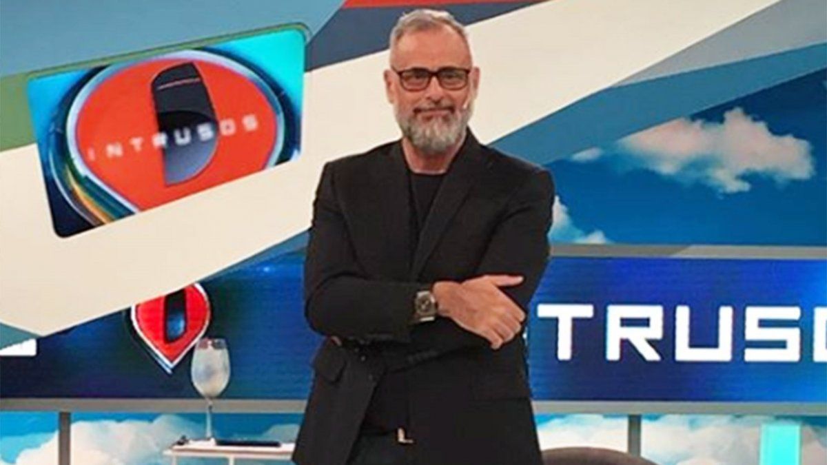 Un grupo de WhatsApp sin Jorge Rial.